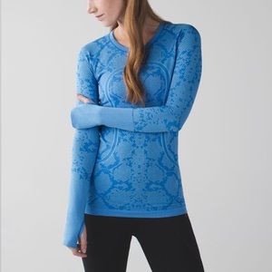 [SOLD] Lululemon Blue Snakeskin Swiftly Tech LS